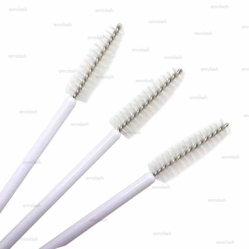 Disposable eyelash brush🧹